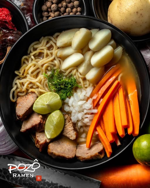 Jugo de carne con ramen