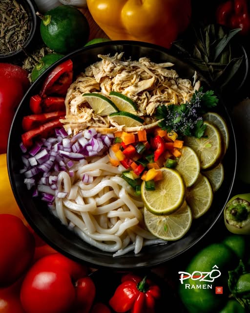 Sopa de lima con udón